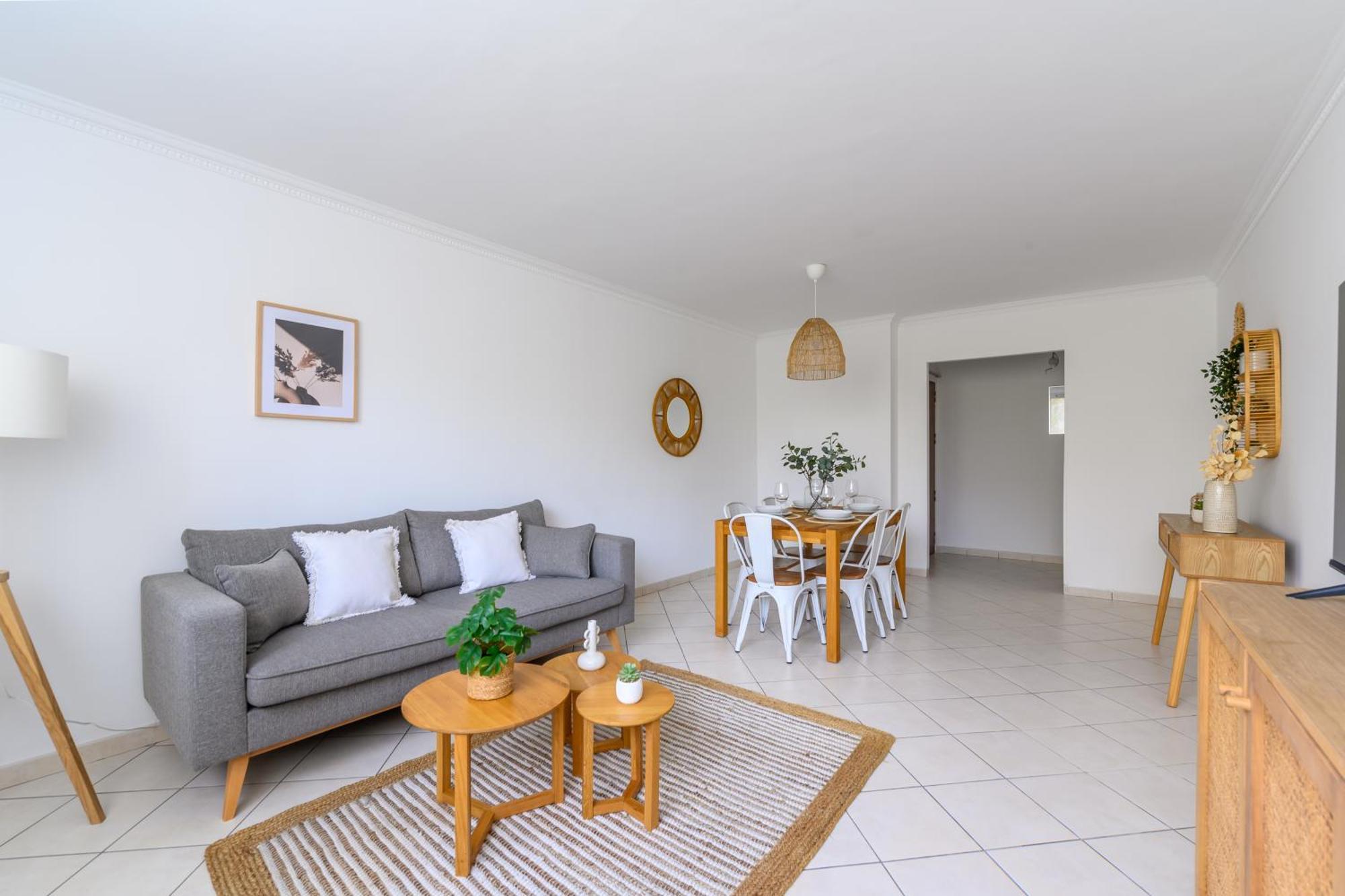 Coeur De Ville - Au Pied Du Metro - 3 Chambres Бобиньи Экстерьер фото