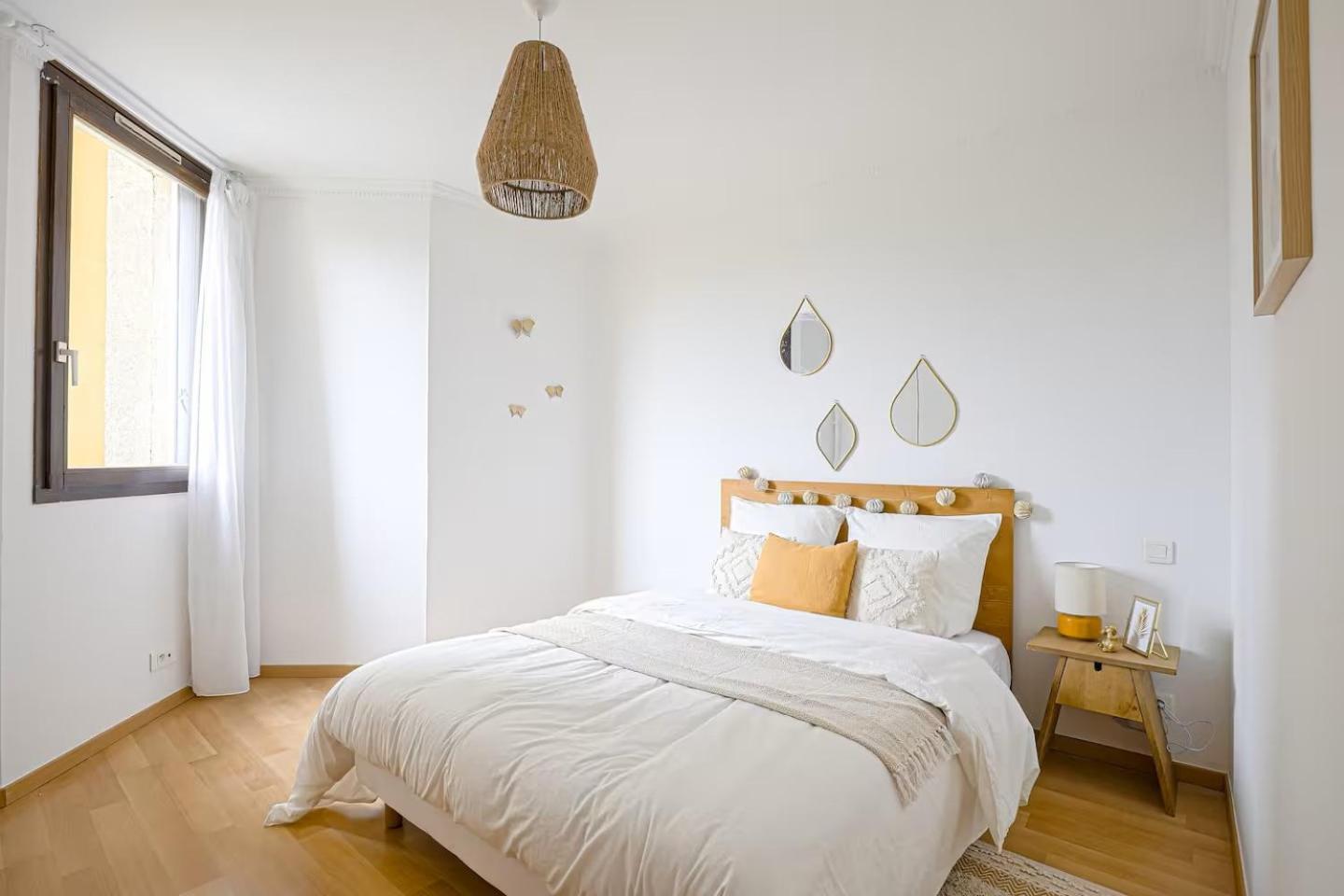 Coeur De Ville - Au Pied Du Metro - 3 Chambres Бобиньи Экстерьер фото